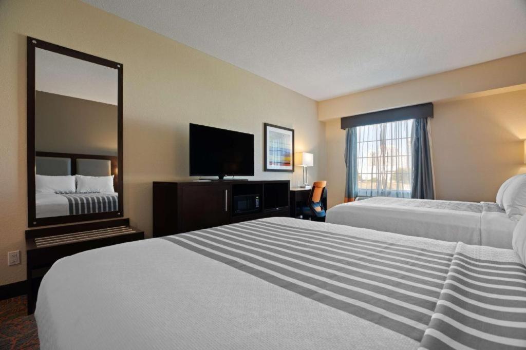 Western Executive Hotel