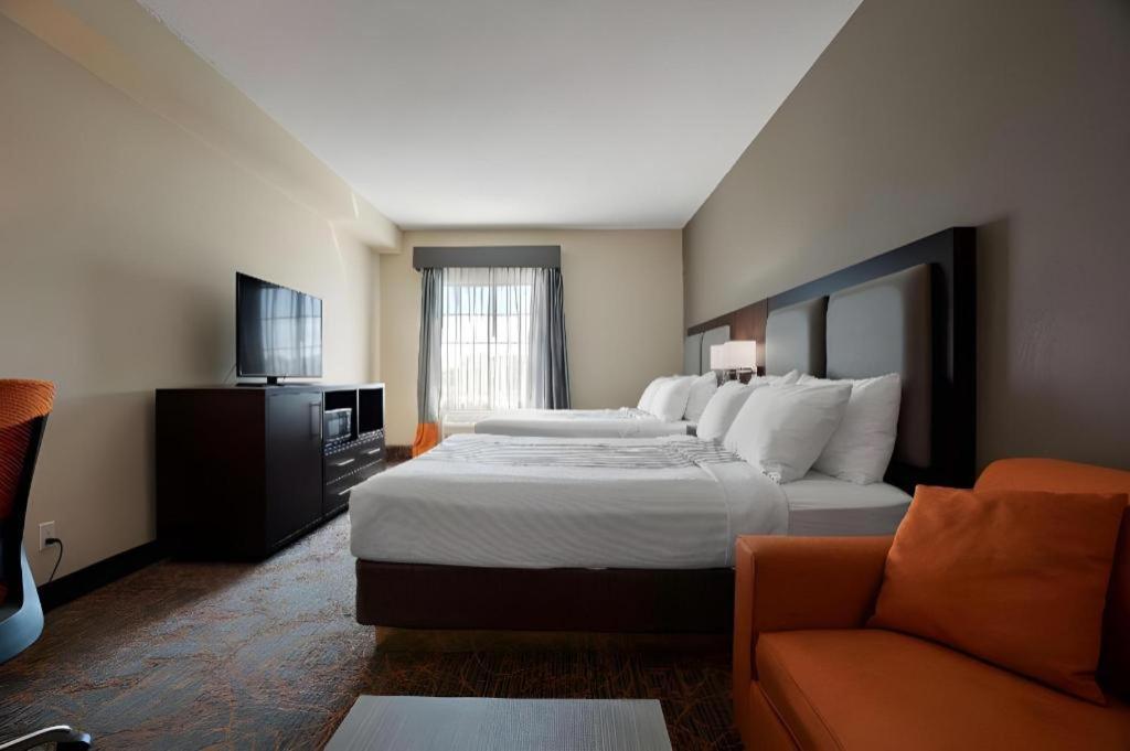Western Executive 3* Toronto