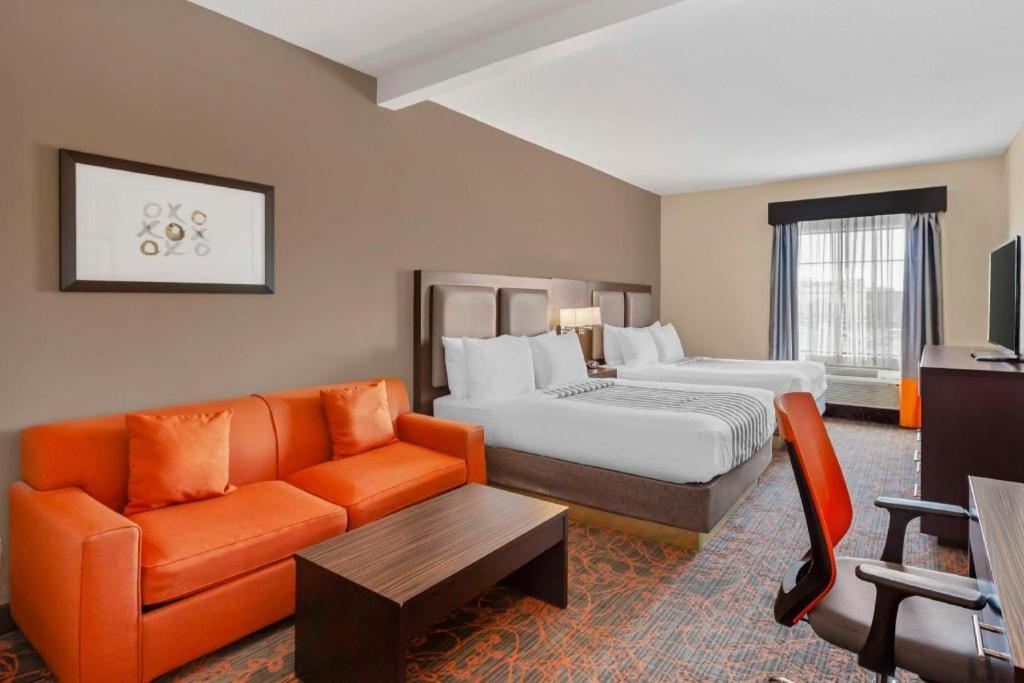 Western Executive 3* Toronto