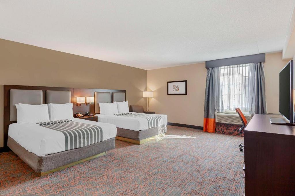 Hotel Western Executive Toronto
