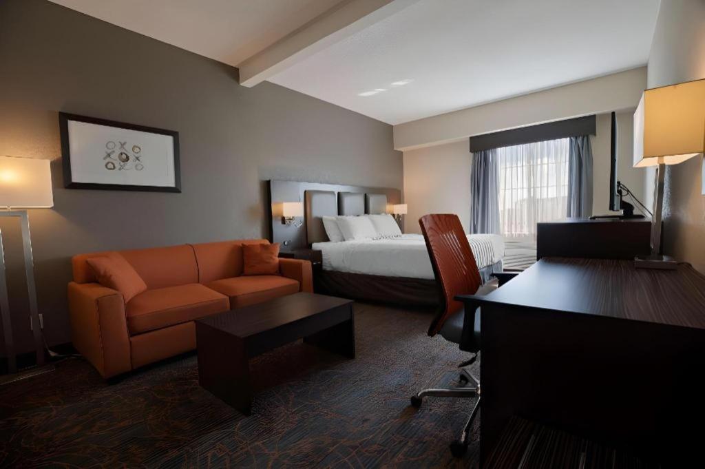 Western Executive Hotel
